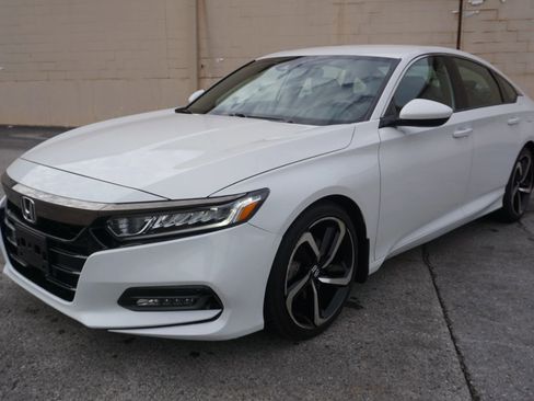 Used 2019 Honda Accord Sport image 4