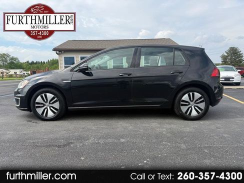 Used 2016 Volkswagen e-Golf SE FWD image 1