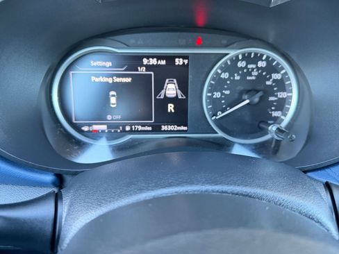 Used 2025 Nissan Versa SV image 40