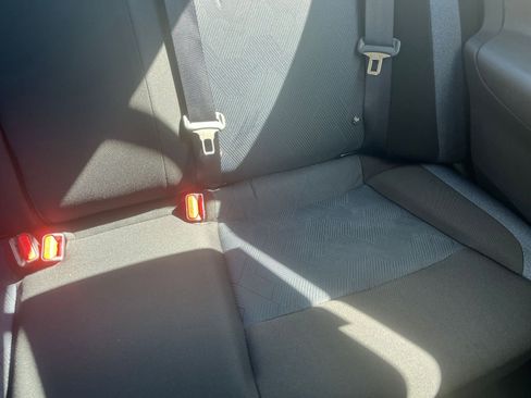 Used 2025 Nissan Versa SV FWD image 37