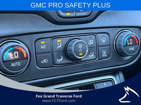 Used 2022 GMC Terrain SLE w/ Driver Convenience Package FWD image 23