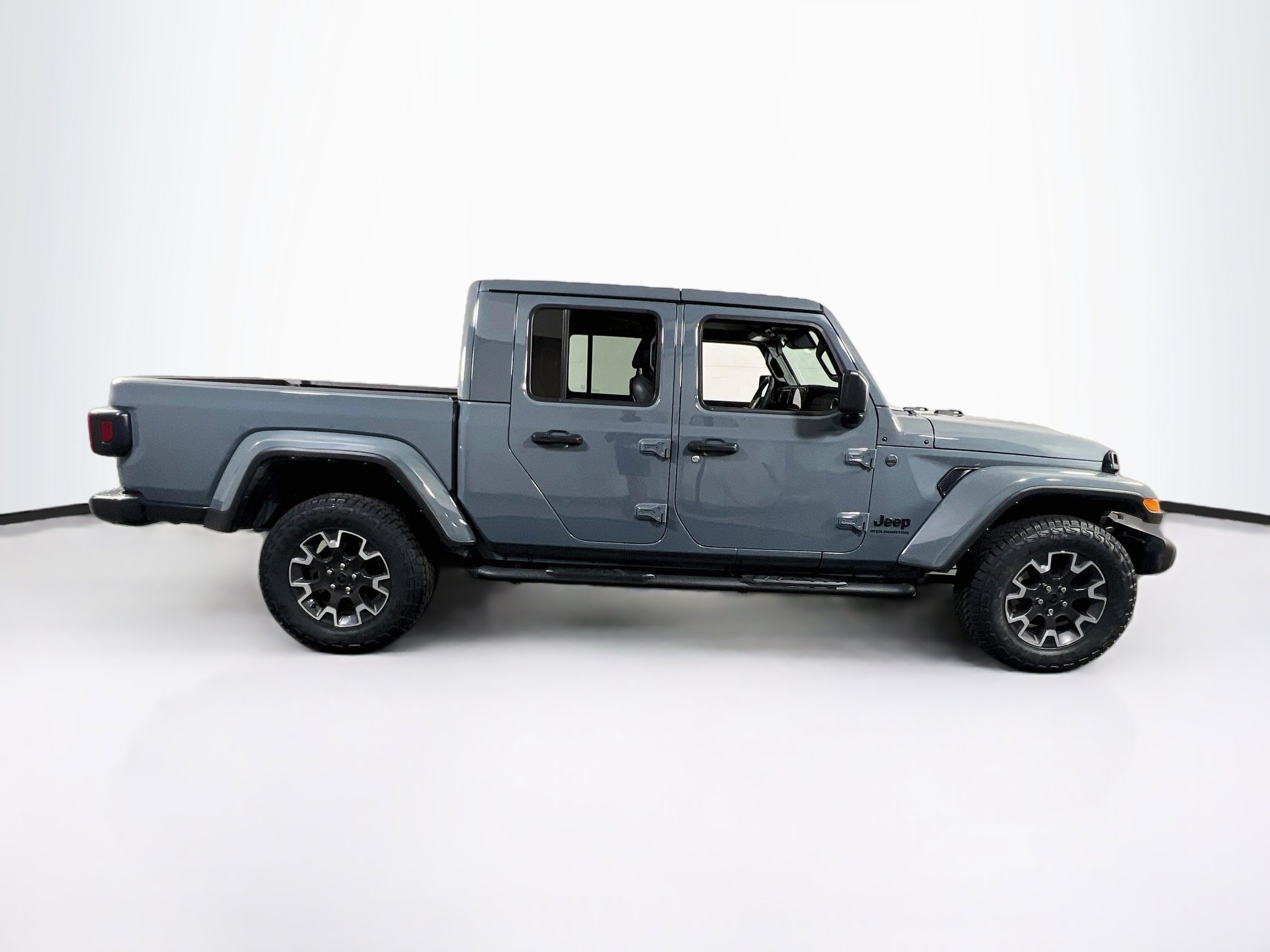 Used 2024 Jeep Gladiator Sport w/ Premium Package AWD/4WD image 4