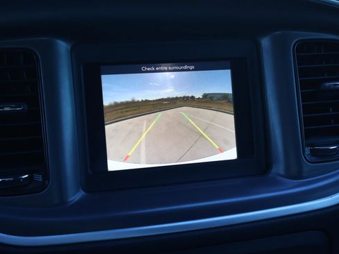 Used 2022 Dodge Charger SXT w/ Blacktop Package image 23