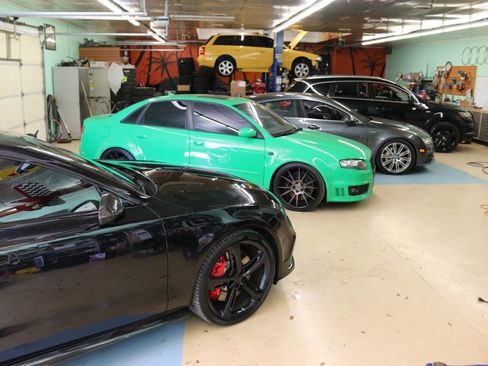 Used 2013 Audi A8 L 4.0T w/ Comfort Pkg image 3