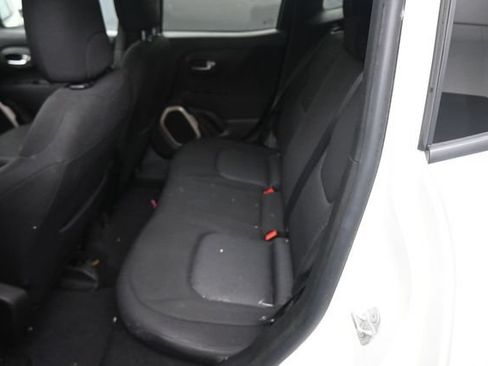Used 2017 Jeep Renegade Latitude AWD/4WD image 19