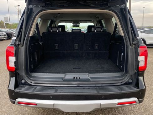 Used 2024 Ford Expedition Max XLT image 30