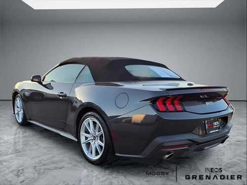Used 2024 Ford Mustang GT Premium image 5