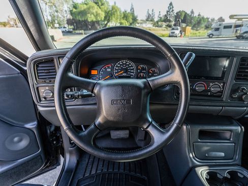 Used 2002 GMC Sierra 2500 4x4 Crew Cab HD w/ SLT Marketing Option Pkg image 22