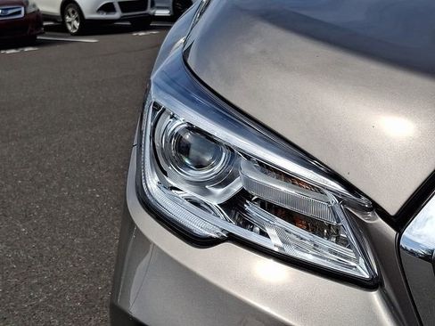 Used 2022 Subaru Ascent Touring image 9