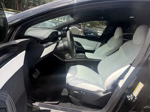 Used 2026 Tesla Model X Plaid AWD/4WD image 2