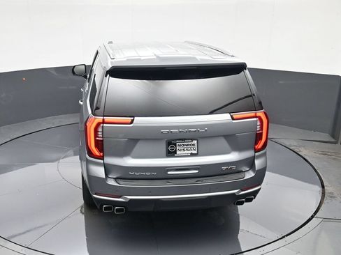 Used 2025 GMC Yukon Denali AWD/4WD image 40
