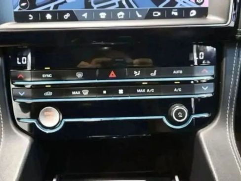 Used 2020 Jaguar F-PACE S AWD/4WD image 21