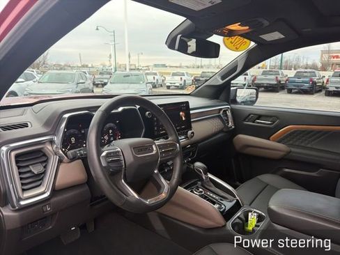 Used 2024 GMC Canyon Denali image 21