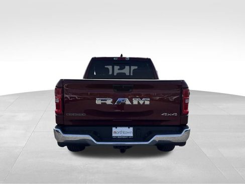 Used 2025 RAM 1500 Big Horn AWD/4WD image 7