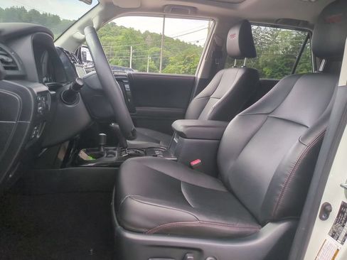 Used 2022 Toyota 4Runner TRD Pro AWD/4WD image 25