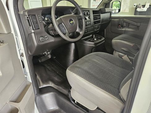 Used 2025 Chevrolet Express 2500 w/ Driver Convenience Package RWD image 15