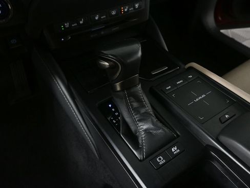 Used 2020 Lexus ES 300h w/ Accessory Package FWD image 14