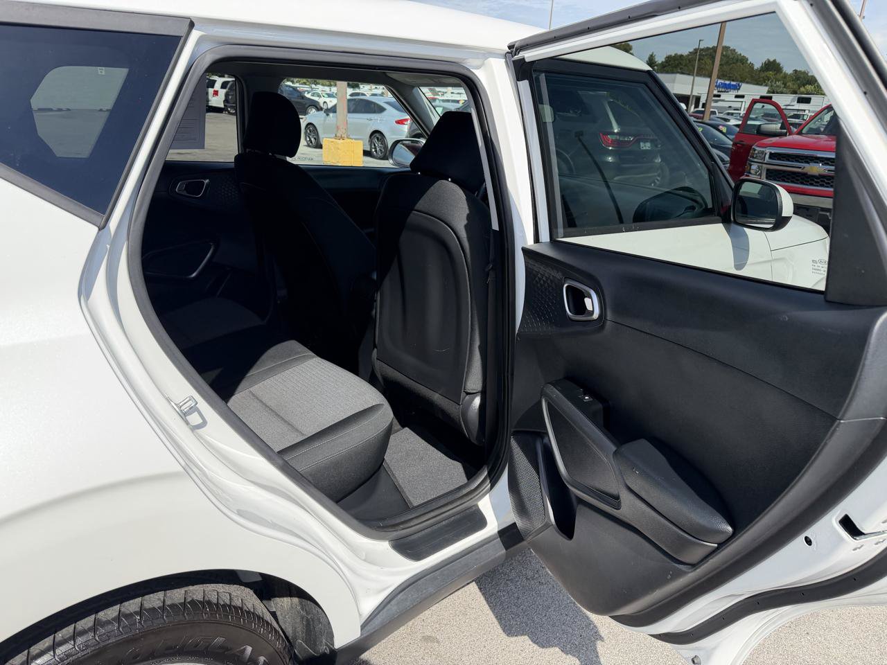 Used 2020 Kia Soul S FWD image 10