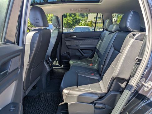Certified 2023 Volkswagen Atlas SEL R-Line AWD/4WD image 32
