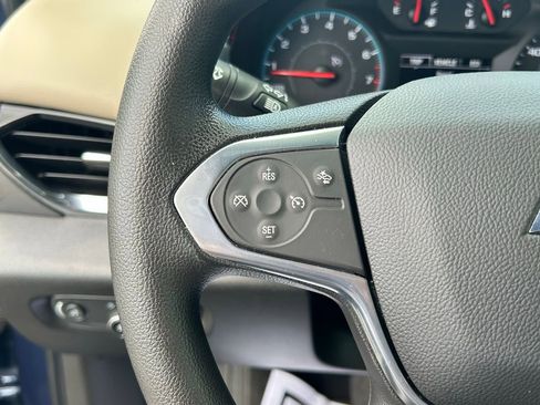 Used 2022 Chevrolet Traverse LS image 28