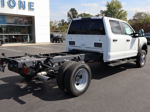 New 2025 Ford F550 4x4 Crew Cab Super Duty w/ XL Chrome Package image 3