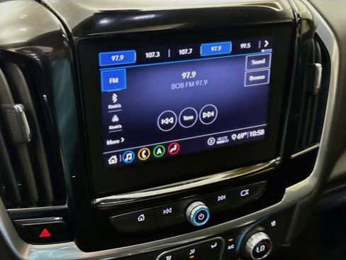 Used 2020 Chevrolet Traverse Premier w/ Redline Edition AWD/4WD image 16