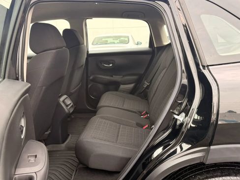 Used 2023 Honda HR-V LX image 13
