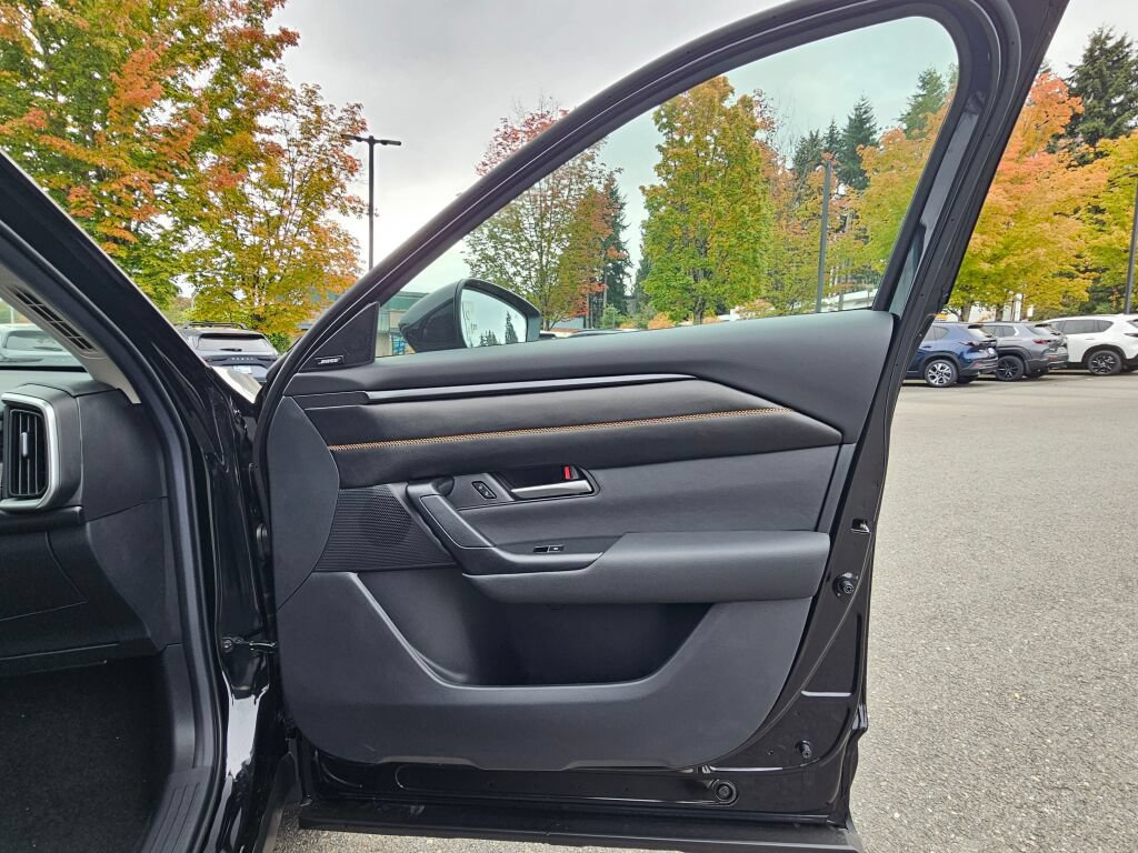 New 2026 MAZDA CX-50 AWD 2.5 Hybrid w/ Weather Package image 32