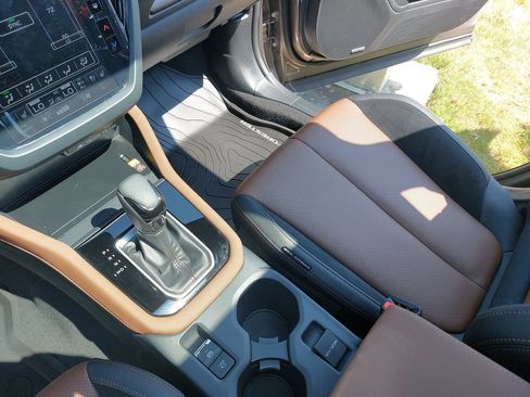 Certified 2025 Subaru Forester Touring w/ Popular Package - Touring AWD/4WD image 26