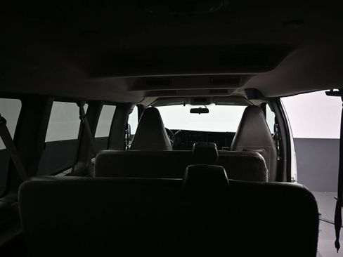 Used 2023 Chevrolet Express 3500 LS RWD image 31