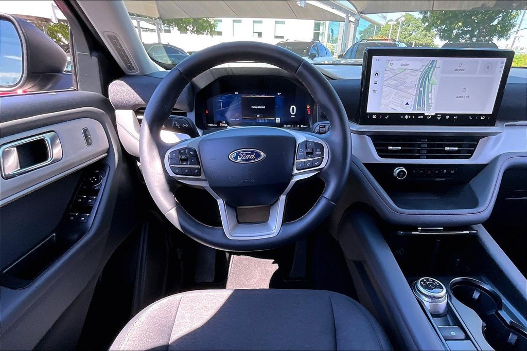 Used 2025 Ford Explorer Active RWD image 7