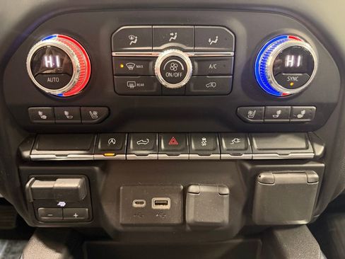 Used 2020 GMC Sierra 1500 SLT w/ SLT Premium Package AWD/4WD image 37