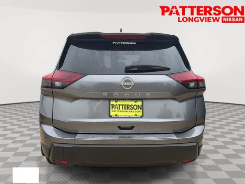Used 2025 Nissan Rogue SV FWD image 3