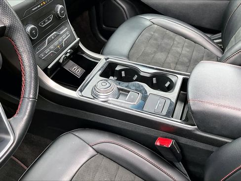 Used 2020 Ford Edge ST-Line w/ Cold Weather Package image 15