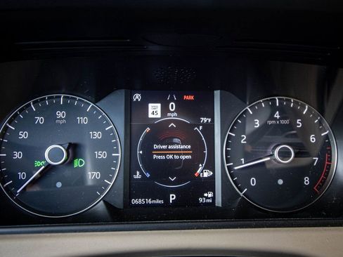 Used 2020 Land Rover Range Rover Velar S image 3