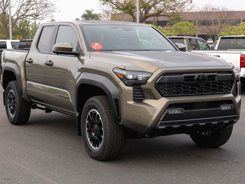 New 2026 Toyota Tacoma TRD Off-Road image 3