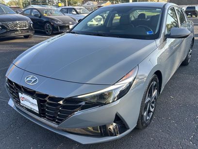 Certified 2022 Hyundai Elantra Limited