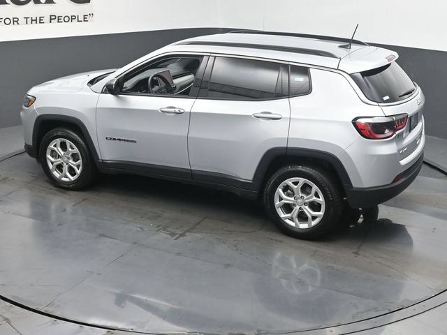 Used 2024 Jeep Compass Latitude AWD/4WD image 46