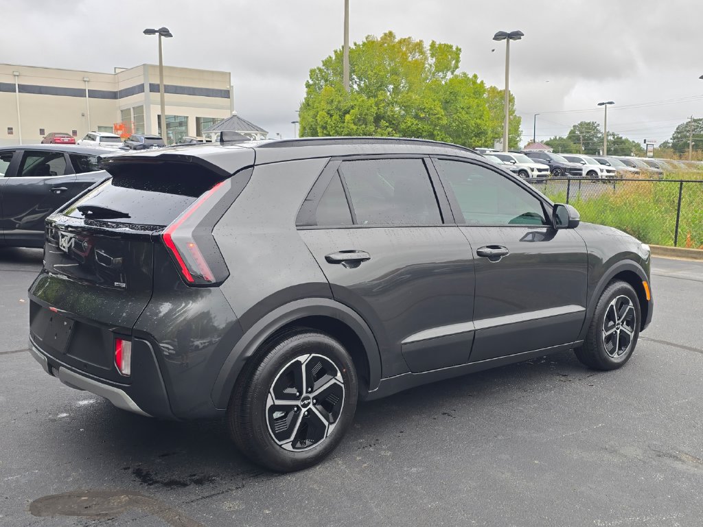 New 2027 Kia Niro EX FWD image 3