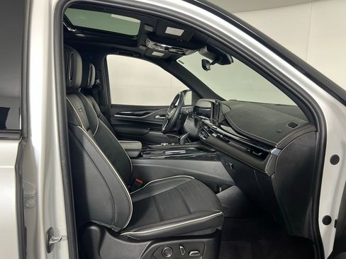 Used 2024 Cadillac Escalade Sport image 34