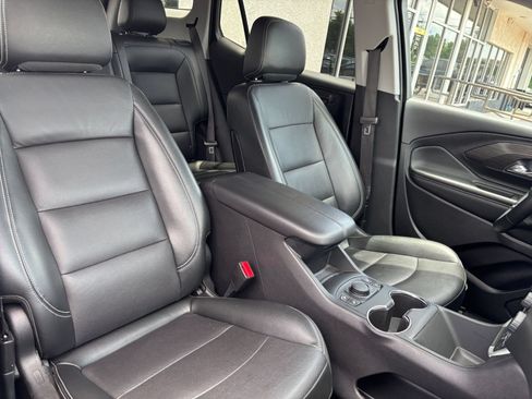 Used 2024 GMC Terrain SLT AWD/4WD image 38