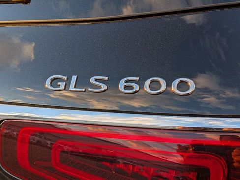 Used 2021 Mercedes-Benz Maybach GLS 600 Maybach GLS 600 image 8