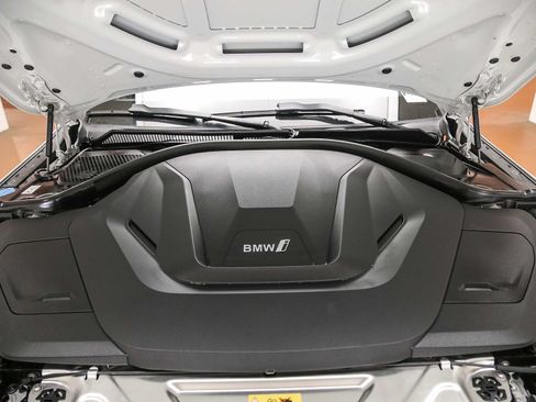 Used 2023 BMW i4 eDrive35 w/ Premium Package RWD image 28
