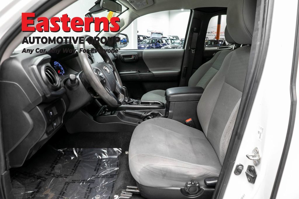 Used 2020 Toyota Tacoma SR RWD image 15
