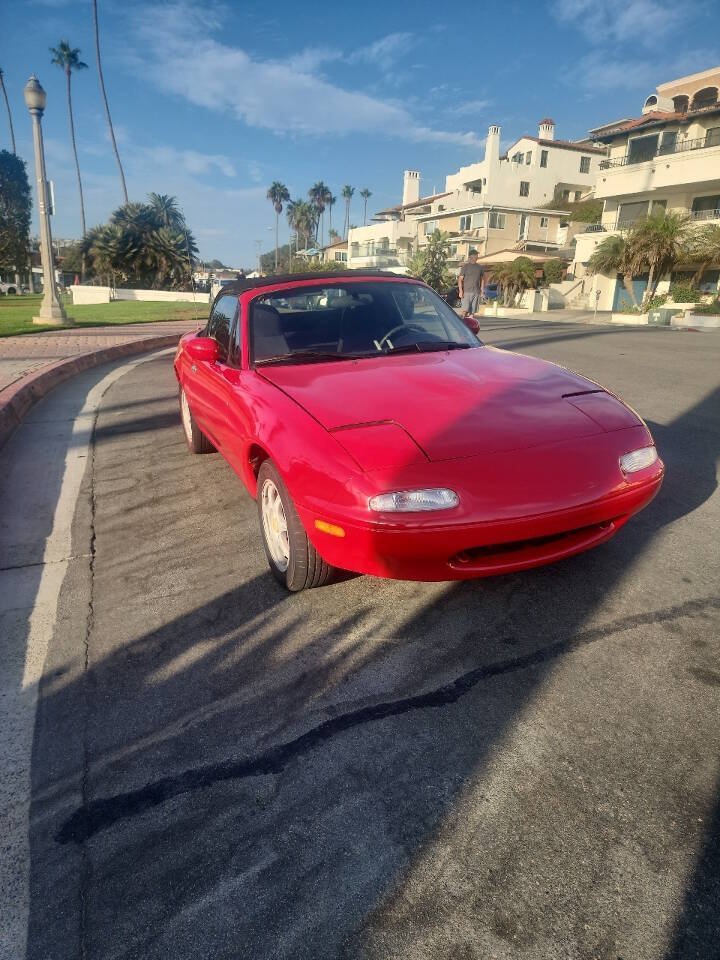 Used 1997 MAZDA MX-5 Miata M-Edition RWD image 3
