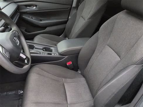 Used 2023 Honda Accord EX image 15