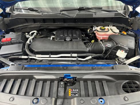 Used 2022 Chevrolet Silverado 1500 Custom w/ LPO, Dark Essentials Package AWD/4WD image 28