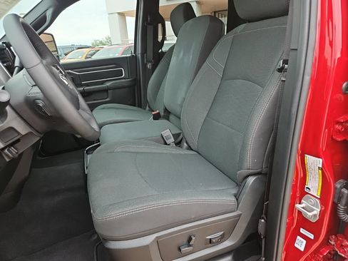 Certified 2026 RAM 2500 Big Horn AWD/4WD image 19