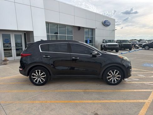 Used 2018 Kia Sportage EX w/ EX Premium Package FWD image 8