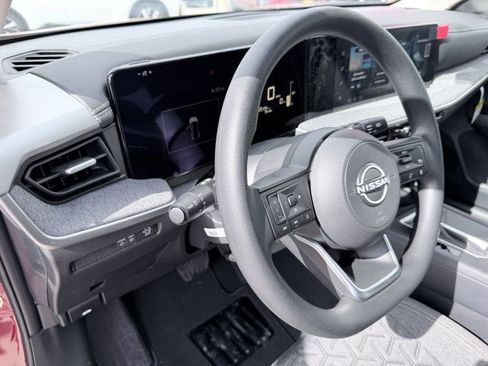 Used 2026 Nissan Kicks SV w/ SV Premium Package FWD image 14